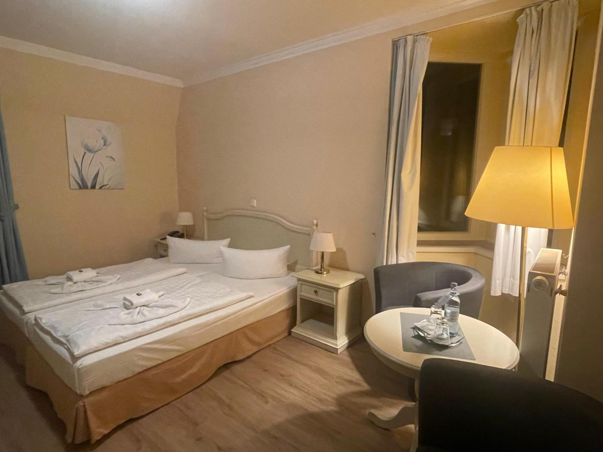 Hotel Bellevue Warnemuende Росток Экстерьер фото