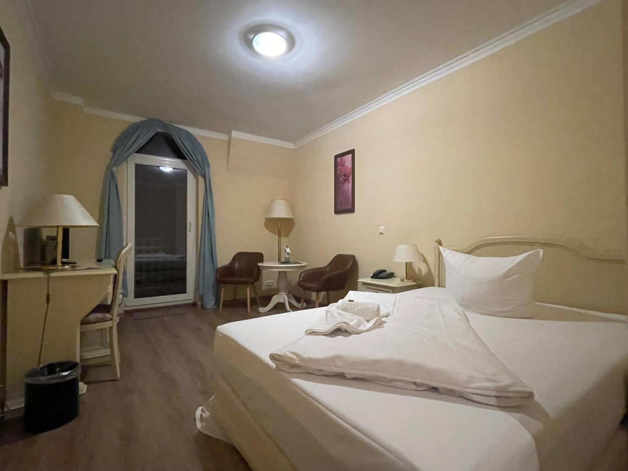 Hotel Bellevue Warnemuende Росток Экстерьер фото