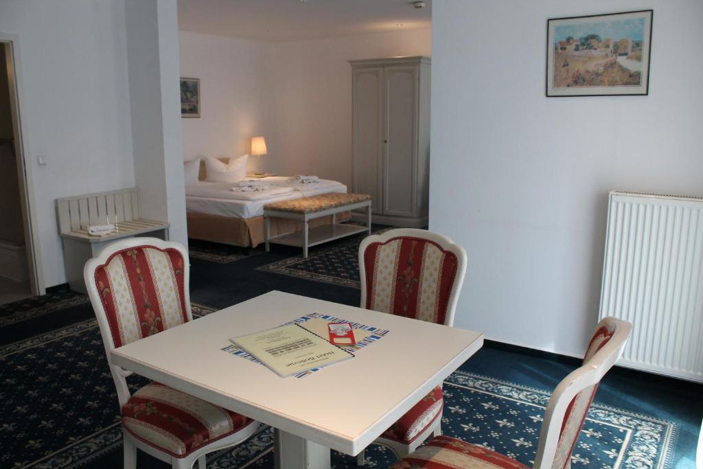 Hotel Bellevue Warnemuende Росток Экстерьер фото