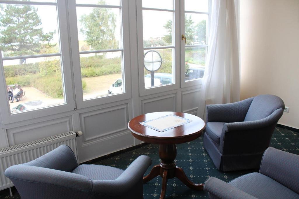 Hotel Bellevue Warnemuende Росток Экстерьер фото